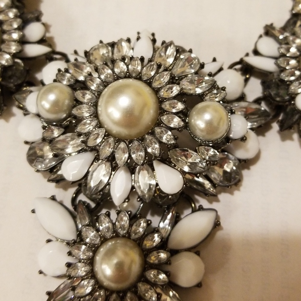 Necklace - Picture 4 of 8